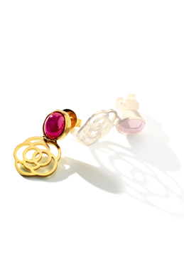 Rose Earring with Ruby left, 18 Carat Gold